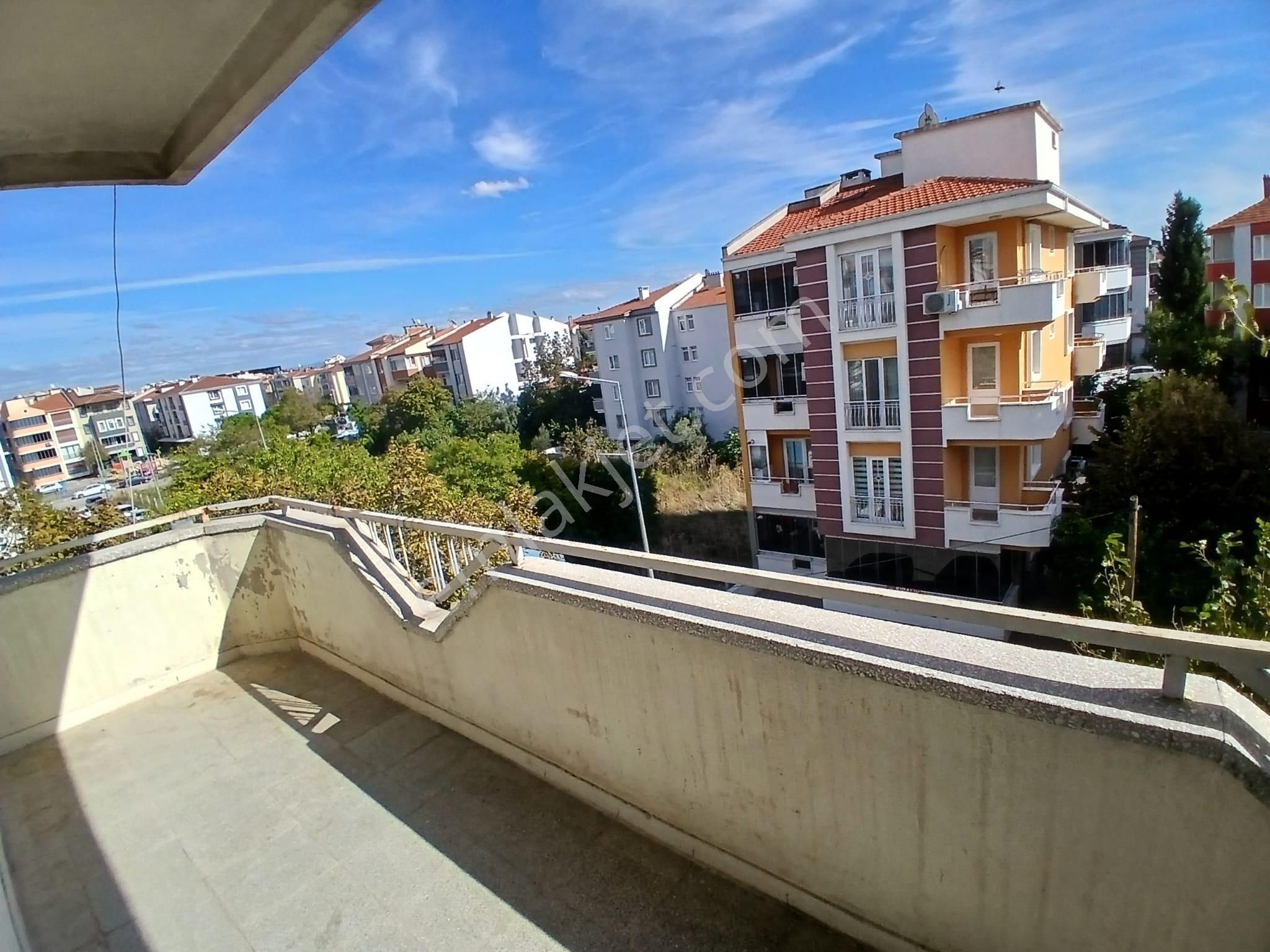 C21 Loca'dan Balıkesir Bahçelievler Asuva Yanı Kiralık 2+1 Daire