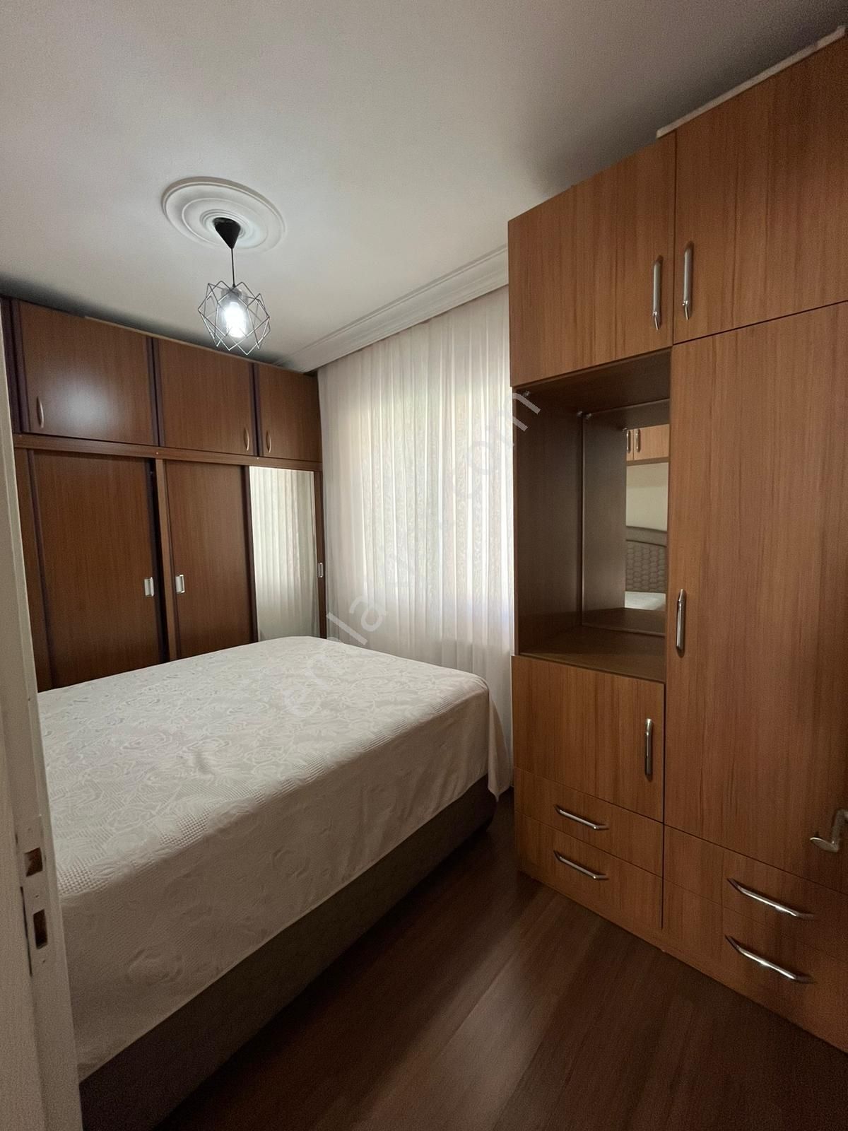 Güneş'ten Şirinyer İzban Yakını 2+1 70m Balkonlu Kapalı Çatı - Görsel 4