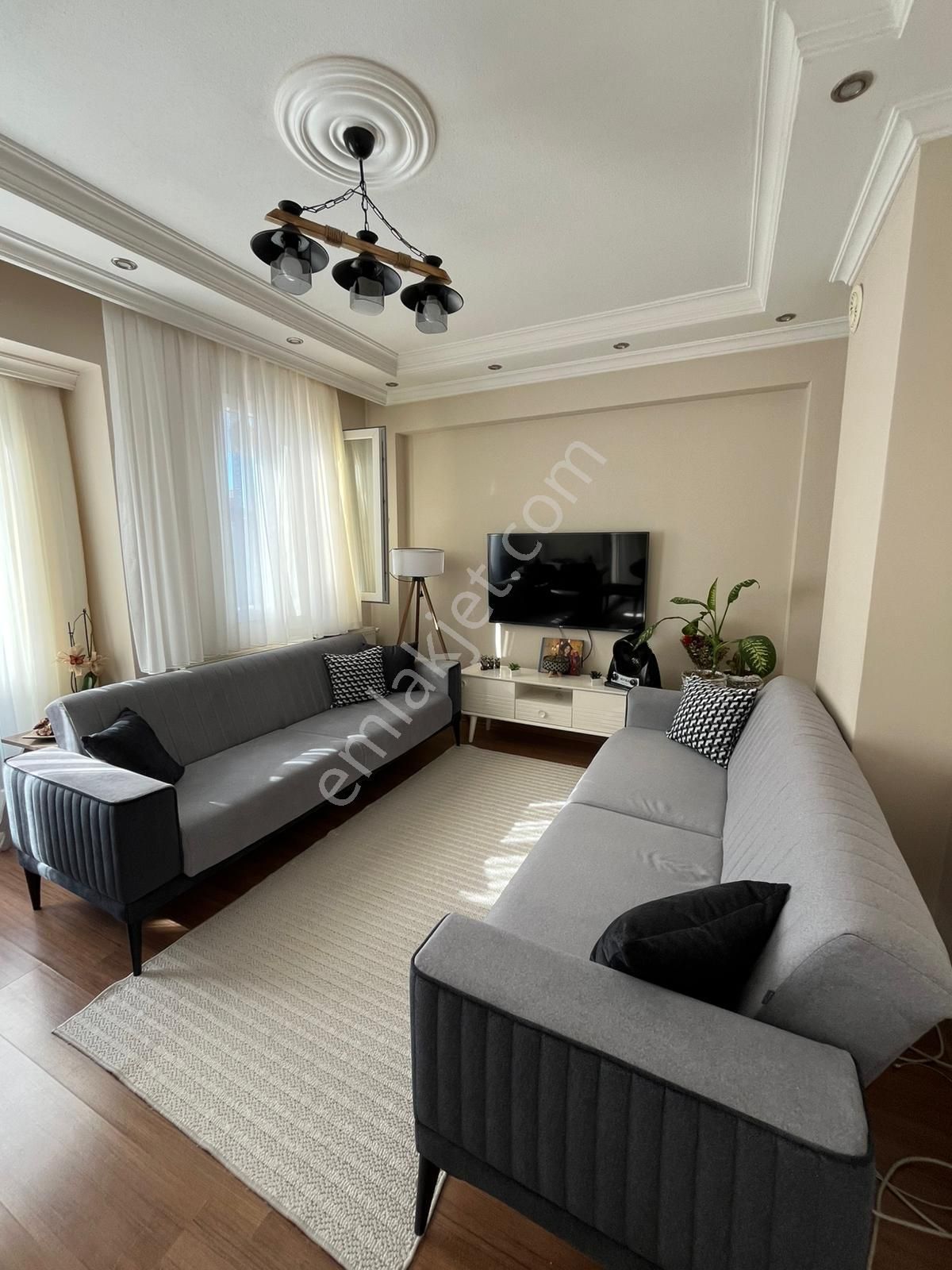 Güneş'ten Şirinyer İzban Yakını 2+1 70m Balkonlu Kapalı Çatı - Görsel 8