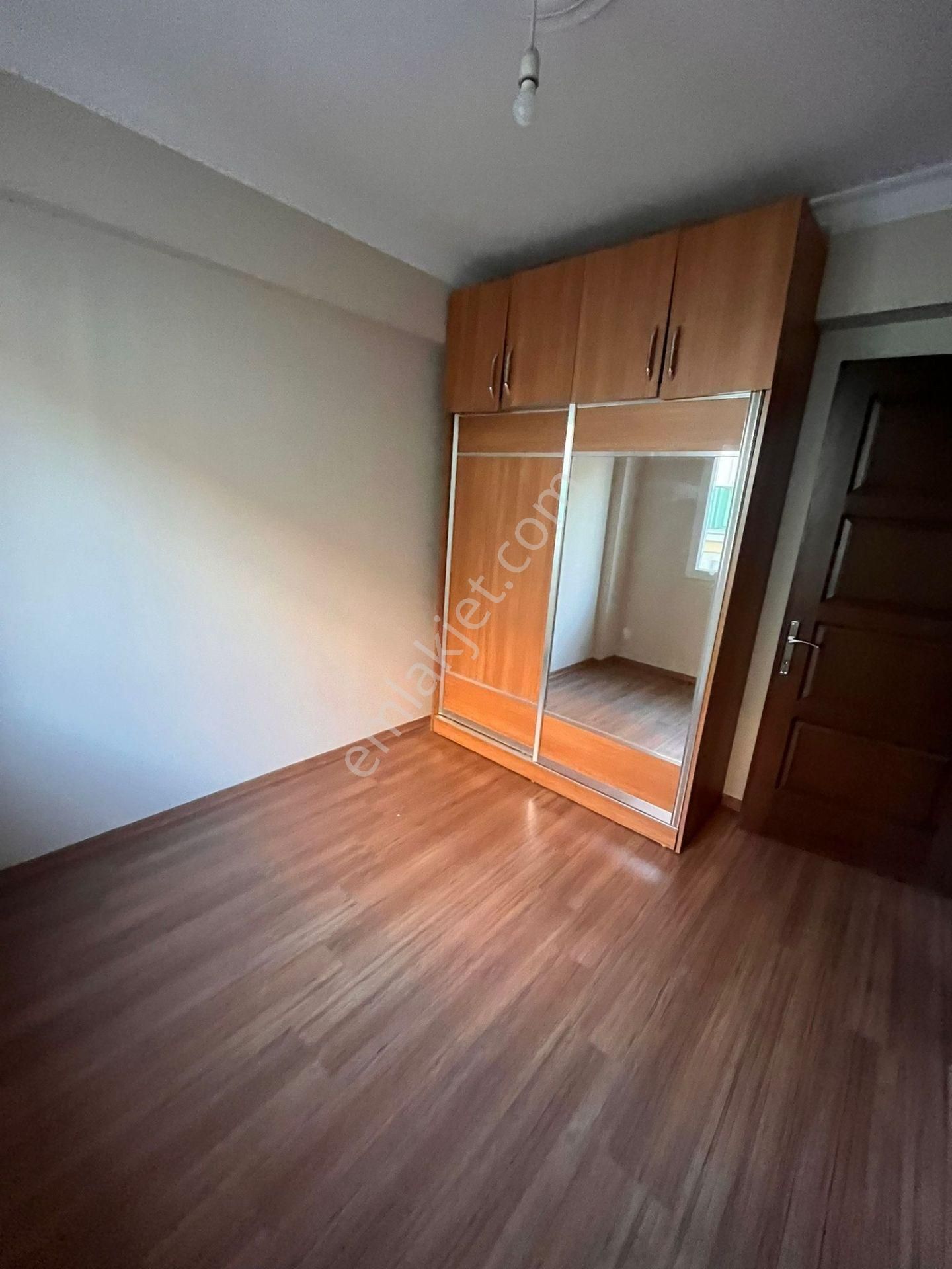 Güneş'ten Şirinyer İzban Yakını 2+1 70m Balkonlu Kapalı Çatı - Görsel 30