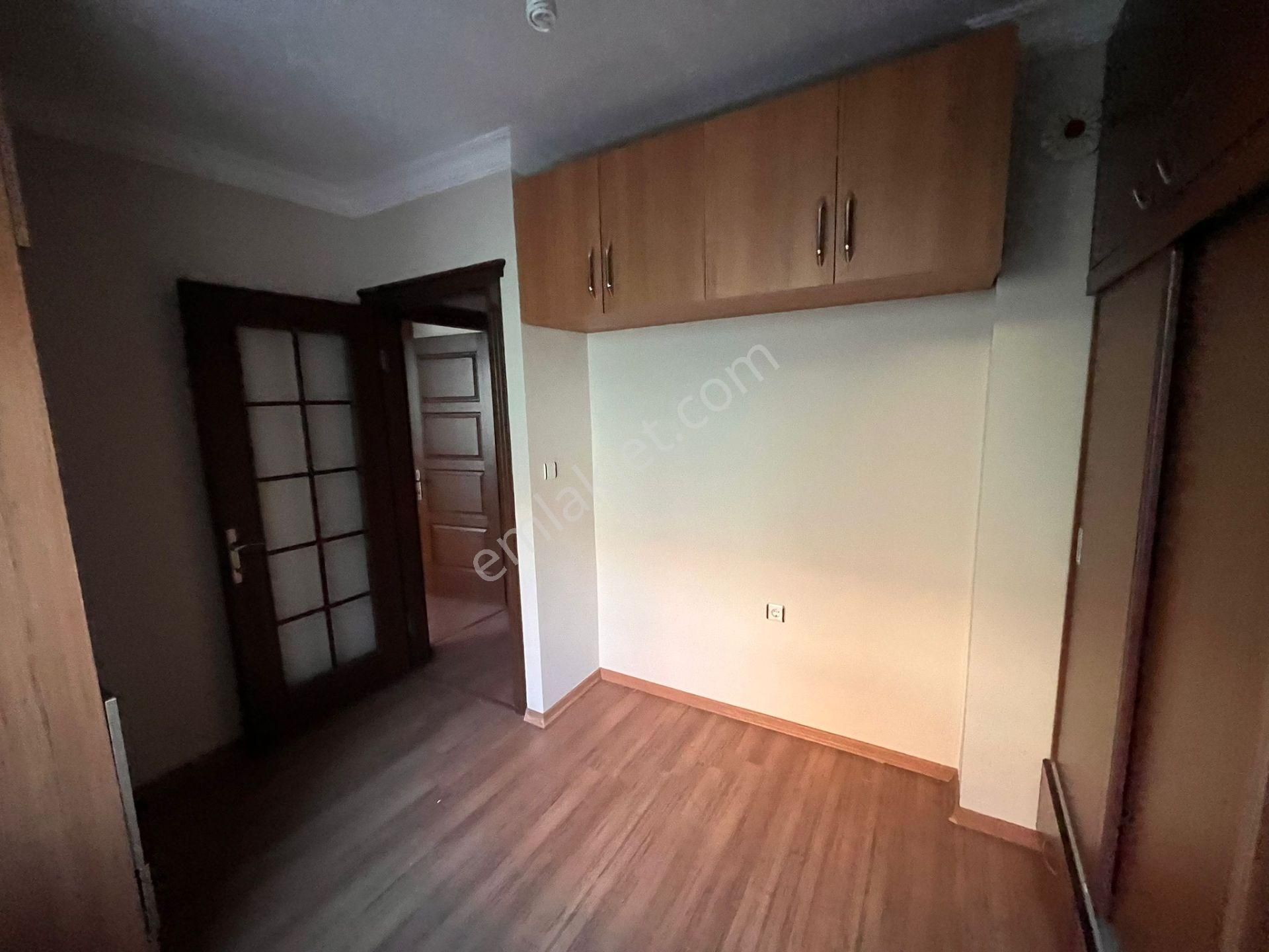 Güneş'ten Şirinyer İzban Yakını 2+1 70m Balkonlu Kapalı Çatı - Görsel 29