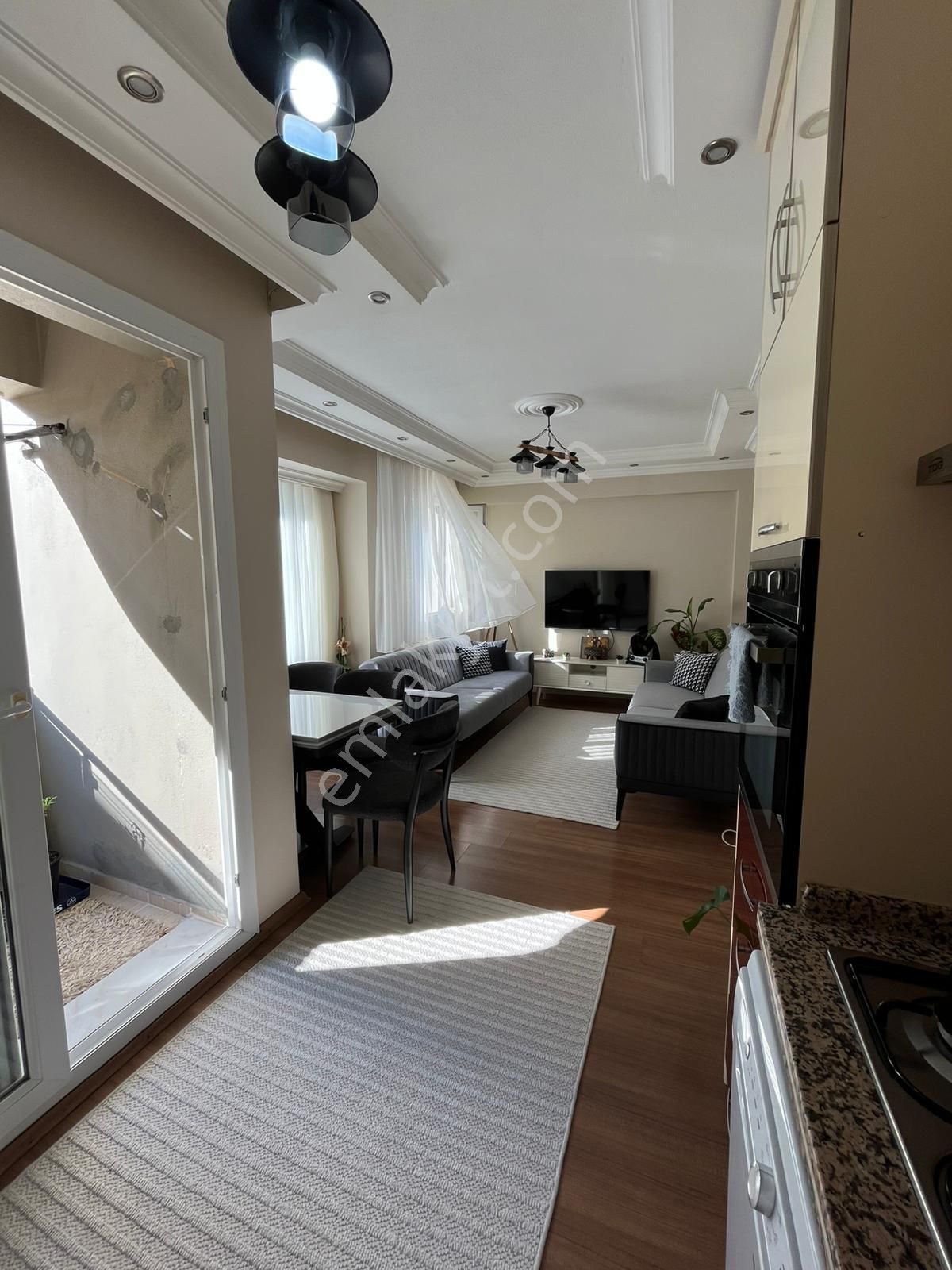 Güneş'ten Şirinyer İzban Yakını 2+1 70m Balkonlu Kapalı Çatı - Görsel 14