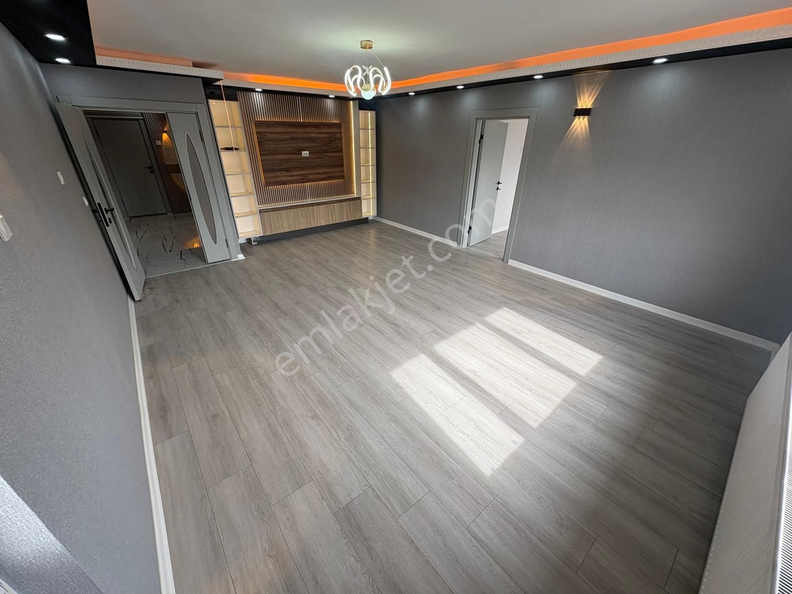 Hayal 'den Plevne Mh^de Merkezde E. Banyolu G. Odalı 3+1 Daire! - Görsel 8