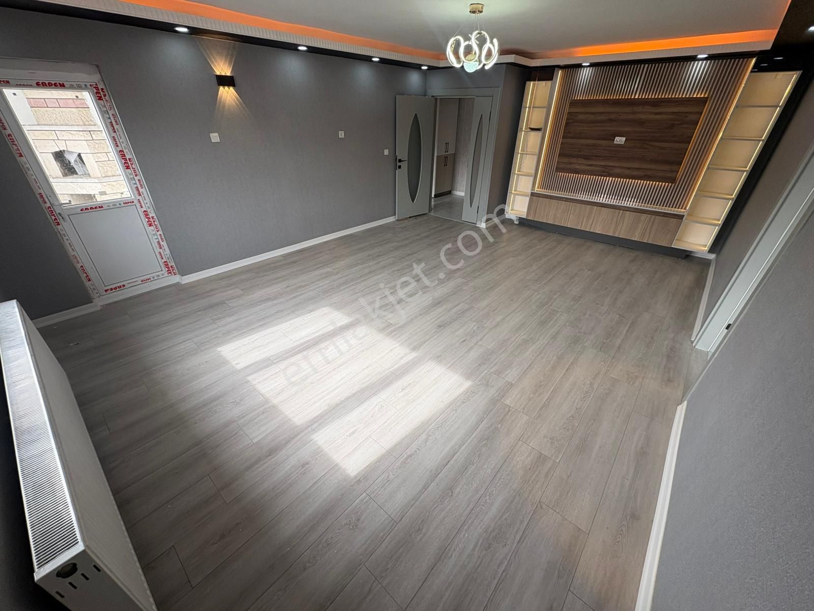 Hayal 'den Plevne Mh^de Merkezde E. Banyolu G. Odalı 3+1 Daire! - Görsel 6