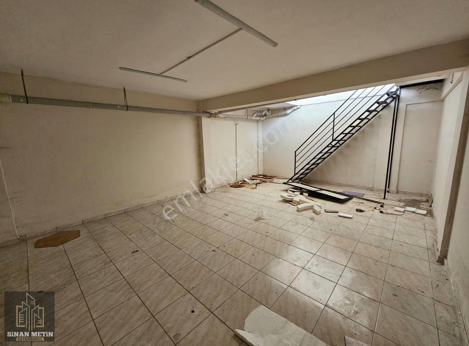 İsmail Kaya Caddesinde 45m2 Zemin + 45m2 Bodrum Köşe Dükkan - Görsel 8