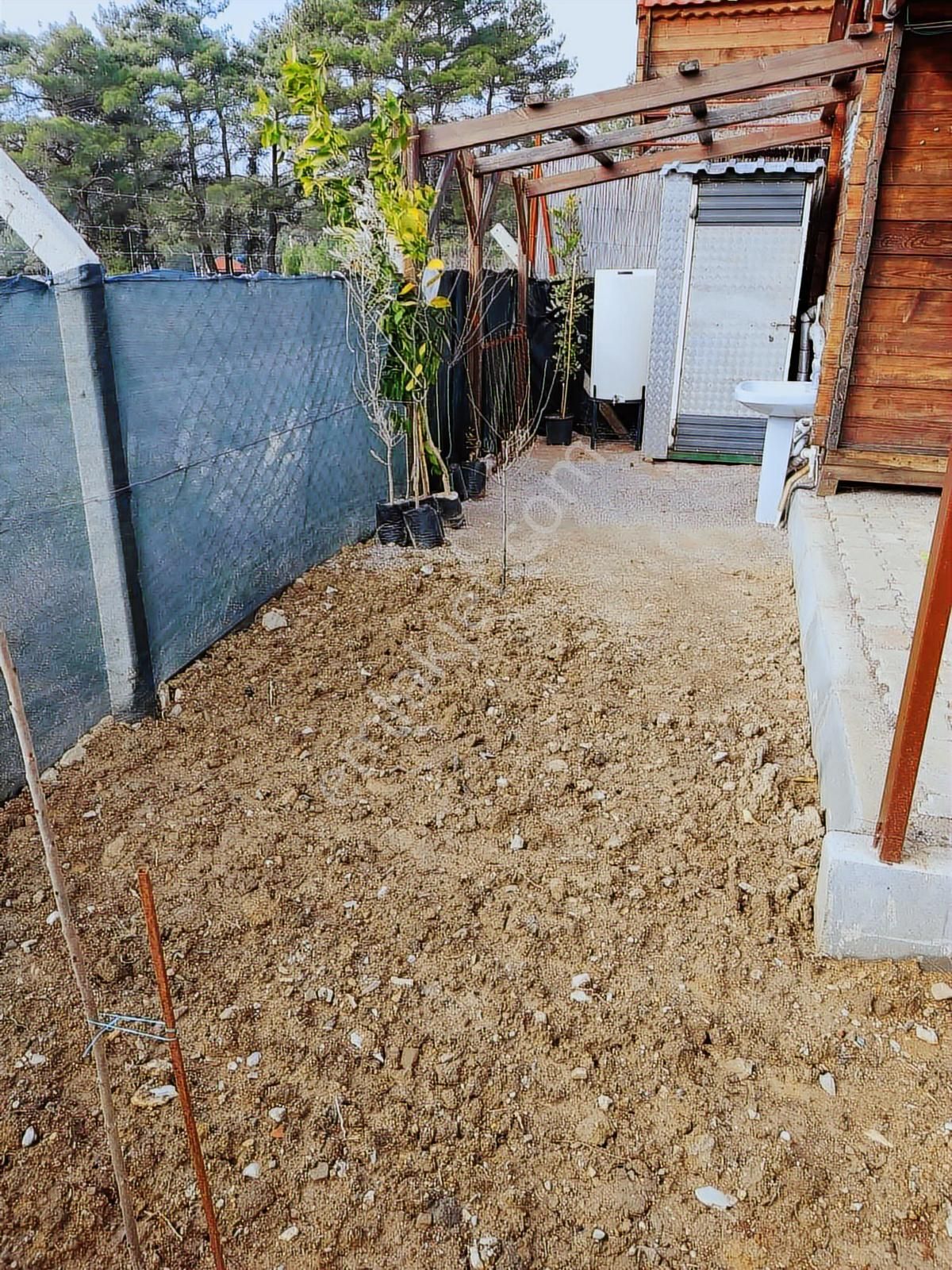 Buca Belanbaşı İçinde Ev, Elektrik Ve Suyu Olan Muhteşem Arsa - Görsel 6