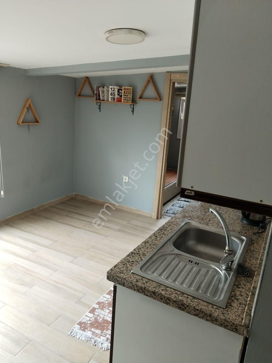 Buca Atatürk Mahallesindebalkonlu Satılık 1+1 Daire - Görsel 5