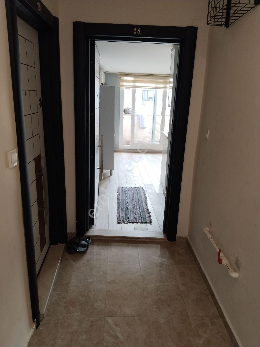 Buca Atatürk Mahallesindebalkonlu Satılık 1+1 Daire - Görsel 3