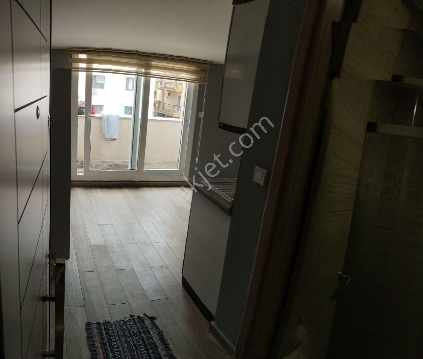 Buca Atatürk Mahallesindebalkonlu Satılık 1+1 Daire - Görsel 2