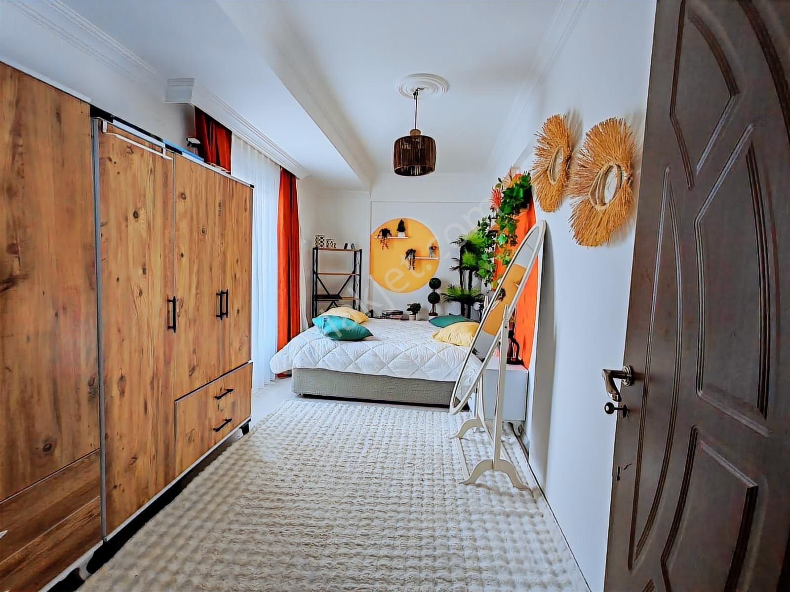 Buca Atatürk Mahallesi Eşyalı Klimalı Kiralık Lüks 1+1 Daire - Görsel 3