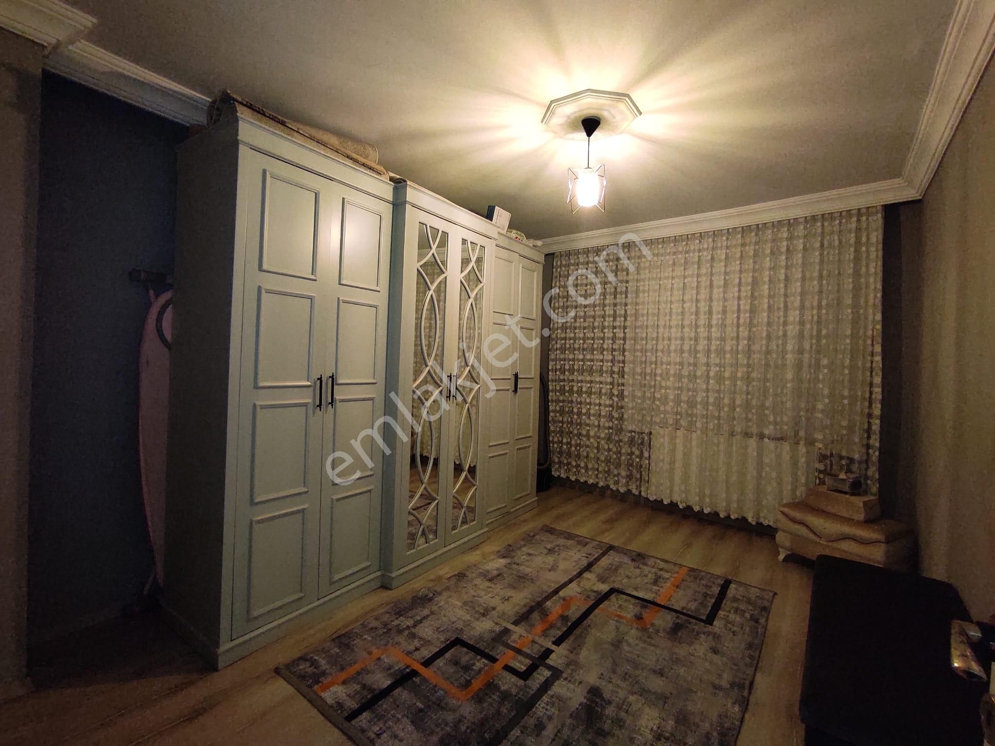 Peronların Yanında 3+1 Yüksek Giriş Balkonlu Geniş Enfes Daire - Görsel 20