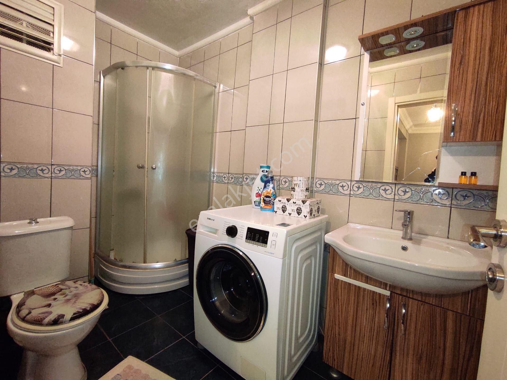 Peronların Yanında 3+1 Yüksek Giriş Balkonlu Geniş Enfes Daire - Görsel 17