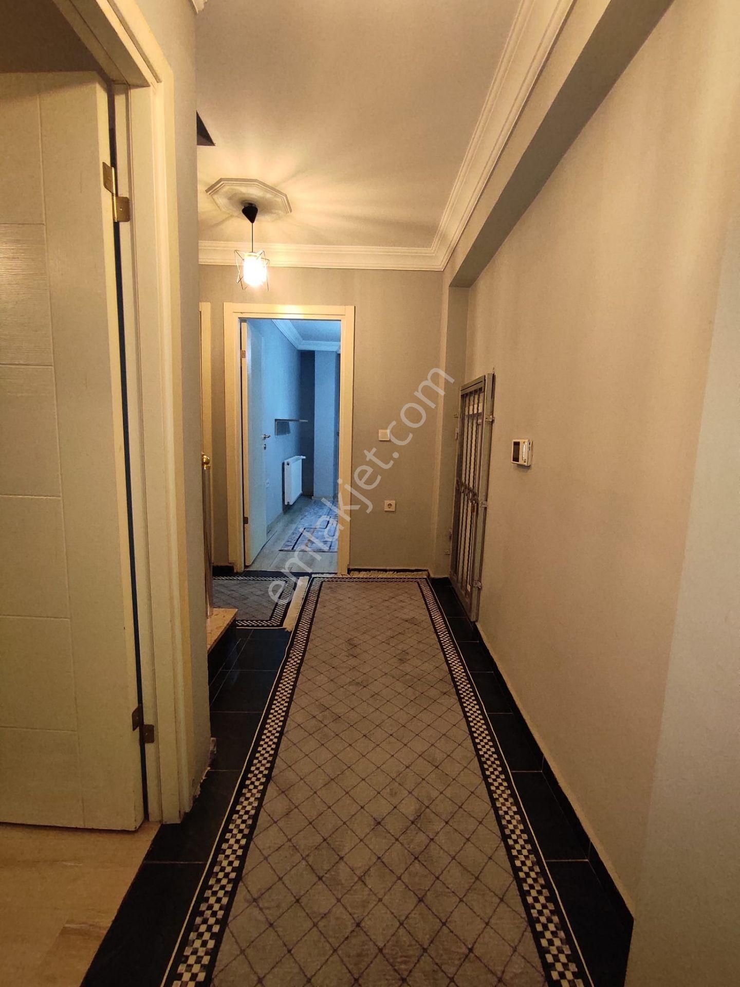 Peronların Yanında 3+1 Yüksek Giriş Balkonlu Geniş Enfes Daire - Görsel 24