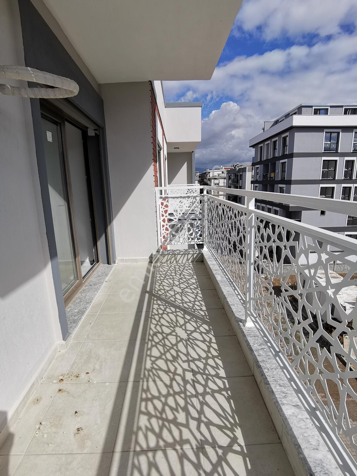 Koyundere Merkezde Kiralık Doğalgazlı 3+1 Köşe Daire - Görsel 13