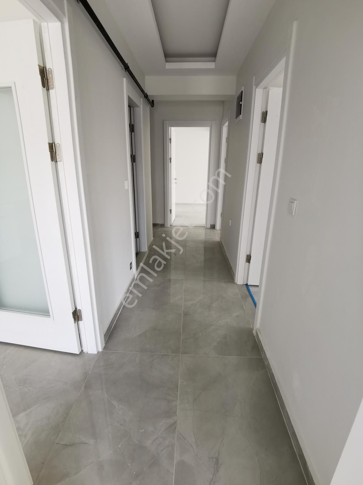 Koyundere Merkezde Kiralık Doğalgazlı 3+1 Köşe Daire - Görsel 14