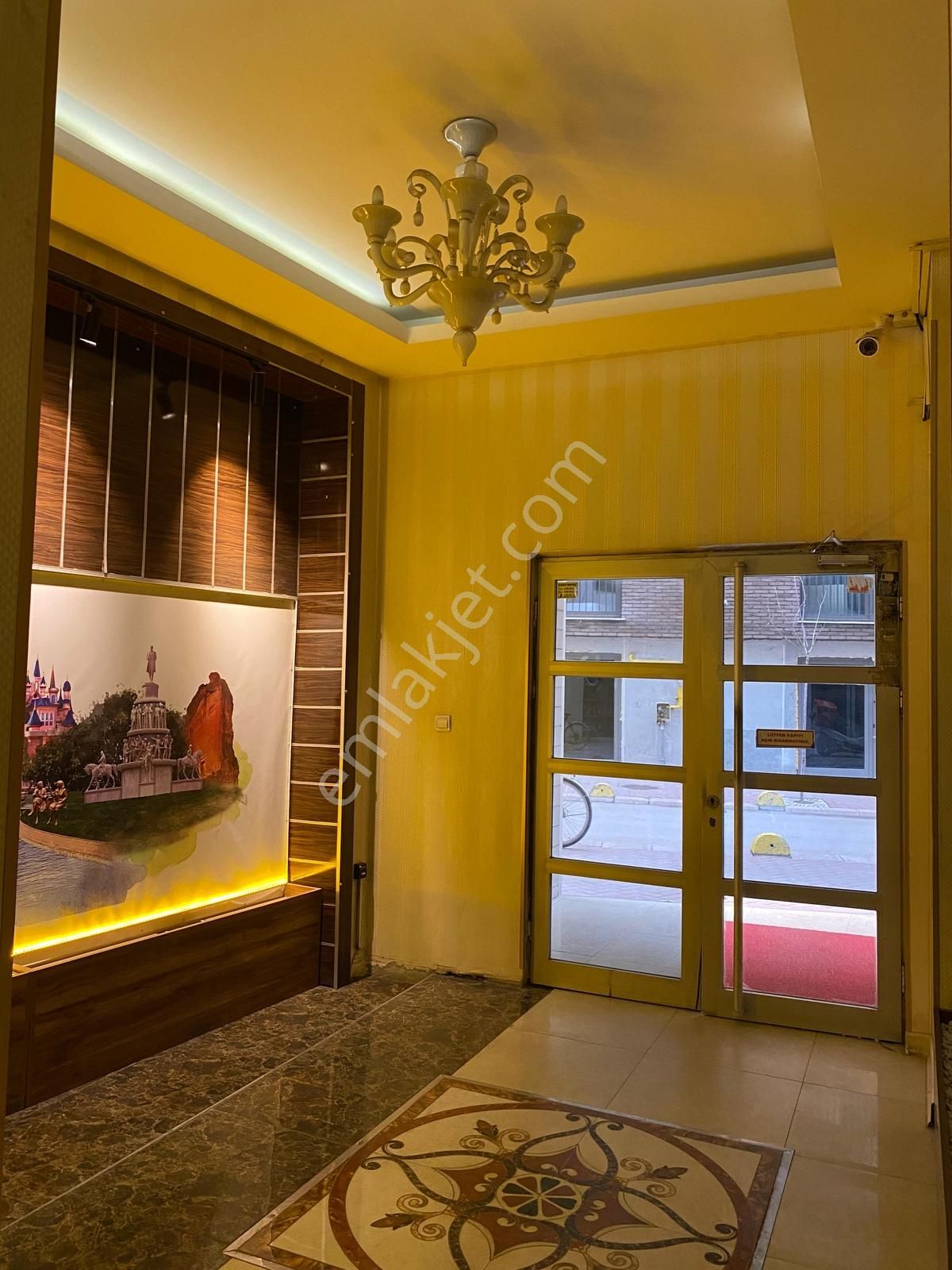 Özkaptan' Dan Bağlar' Da Şehrin Merkezinde 1+1 Kiralık Daire - Görsel 5