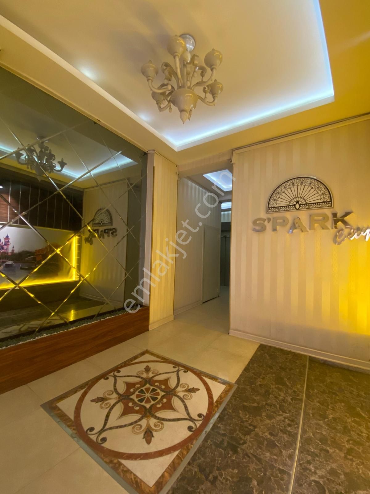 Özkaptan' Dan Bağlar' Da Şehrin Merkezinde 1+1 Kiralık Daire - Görsel 4