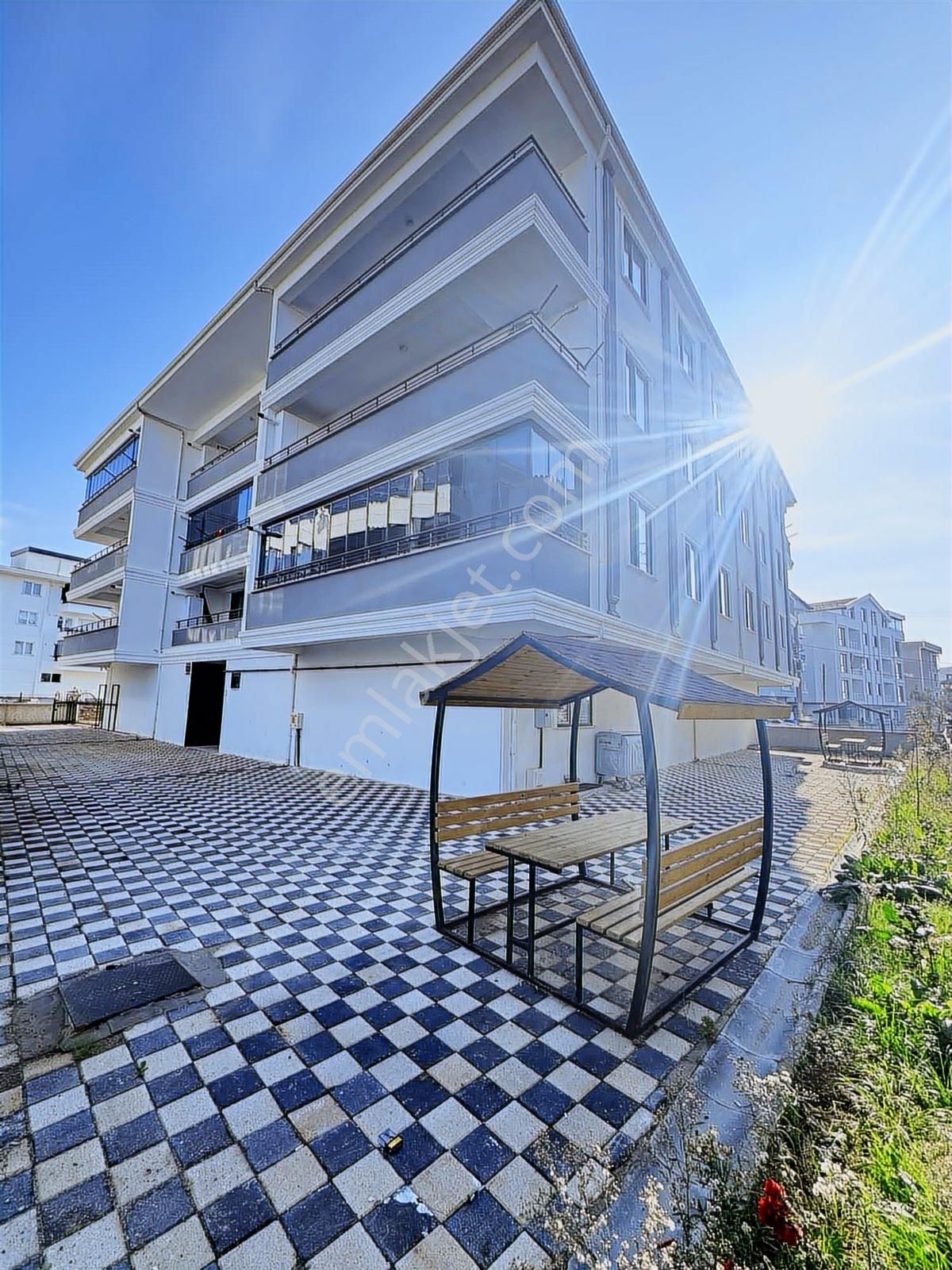 2+1 Ayrı Mutfak 90 M² Lüks Ferah Geniş Daire - Görsel 16