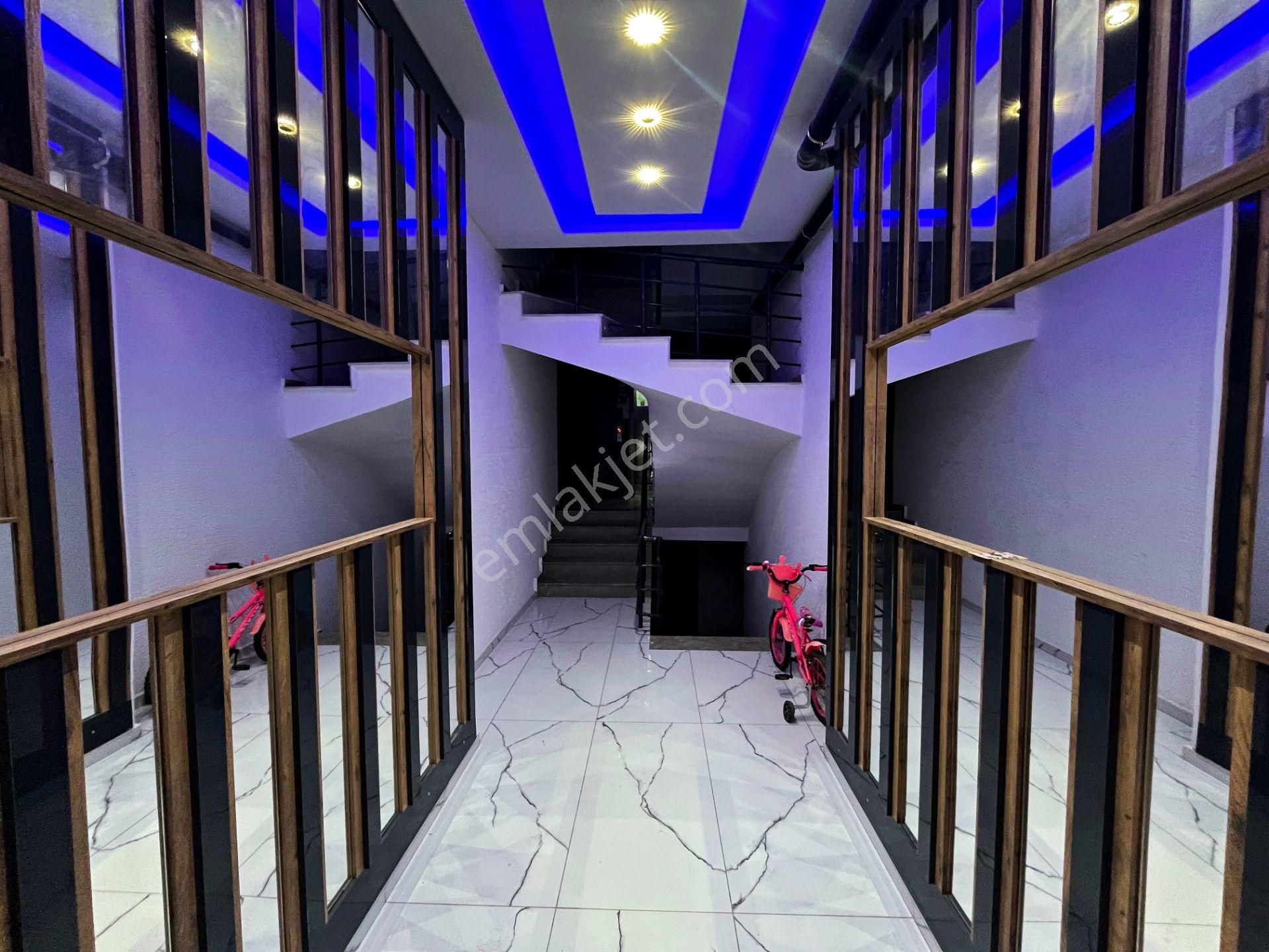 🛑🛑aktiften Altınkum Merkezde Satılık Ebeveyn Banyolu Kombili Harika Geniş 2+1 Daire