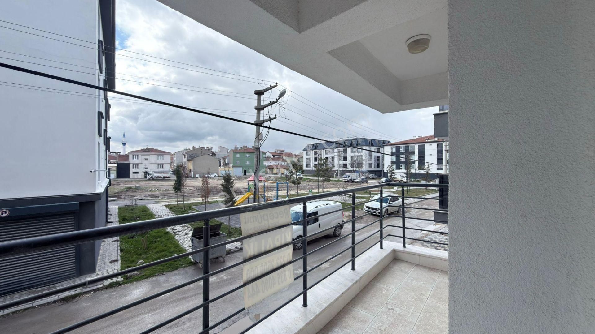 Recep Ümit'ten Şarhöyük Mahallesinde Kiralık 3+1 Ferah Geniş Daire - Görsel 8