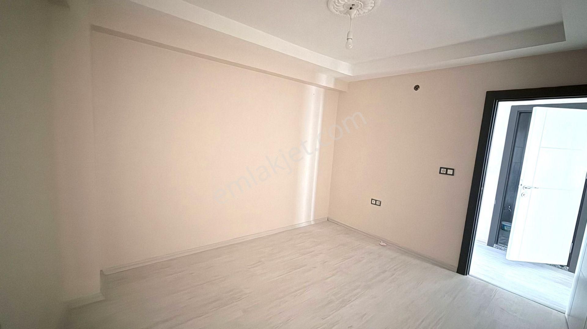 Recep Ümit'ten Şarhöyük Mahallesinde Kiralık 3+1 Ferah Geniş Daire - Görsel 16