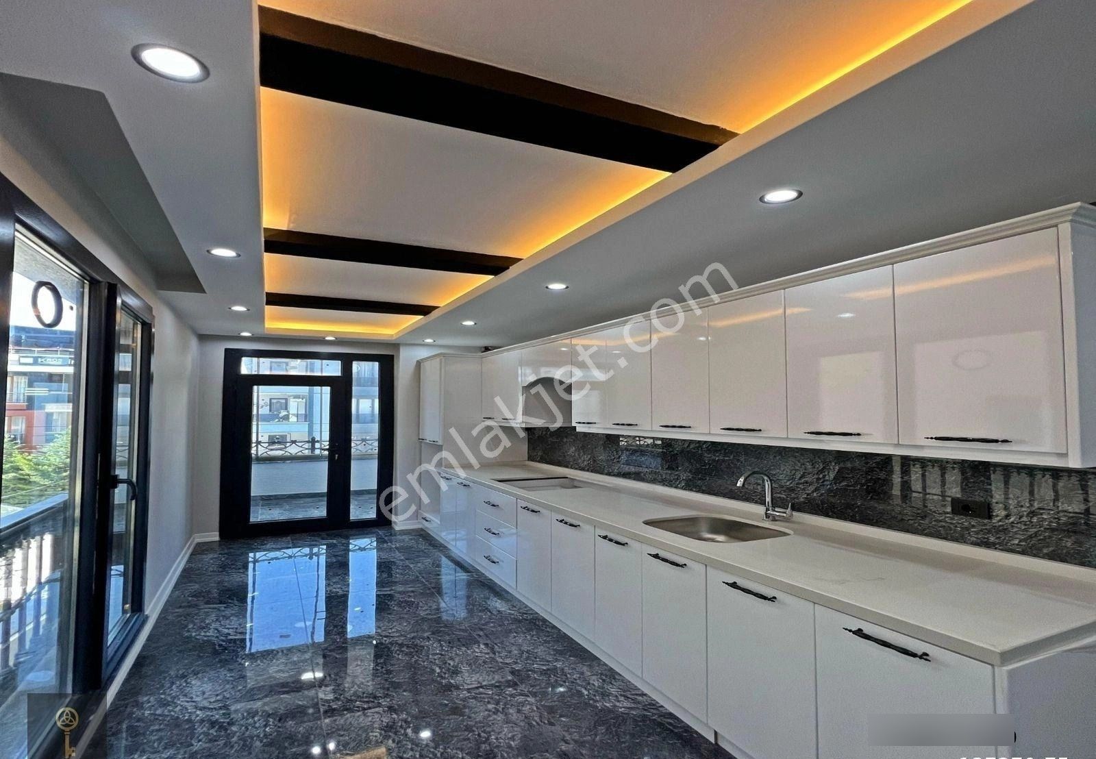 1.20 Faiz Oranı İle İlk Evim Kampanyasına Uygun Beylikdüzünde Satılık 1+1 Daire - Görsel 14