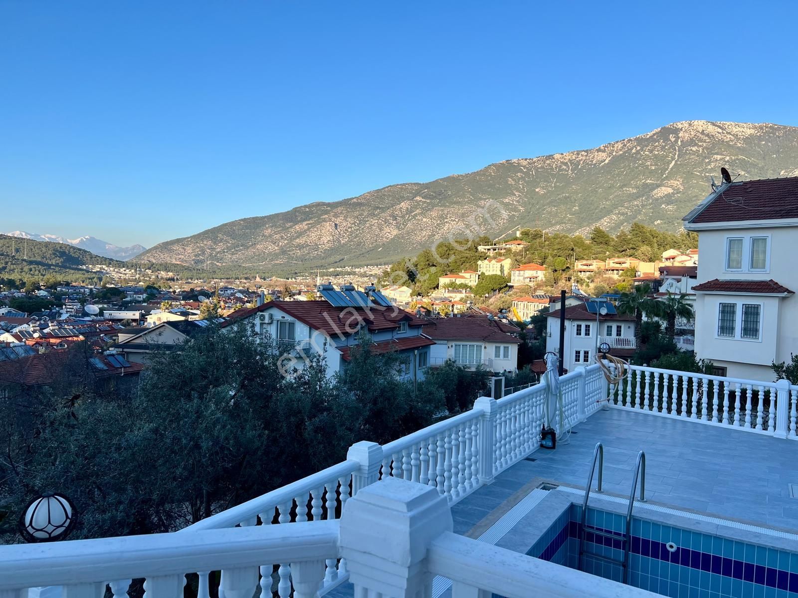 Acill! Hisarönü Merkezde Satılık 4+1 Fırsat Daire - Görsel 9