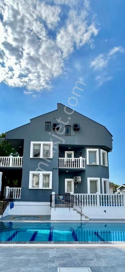 Acill! Hisarönü Merkezde Satılık 4+1 Fırsat Daire - Görsel 2