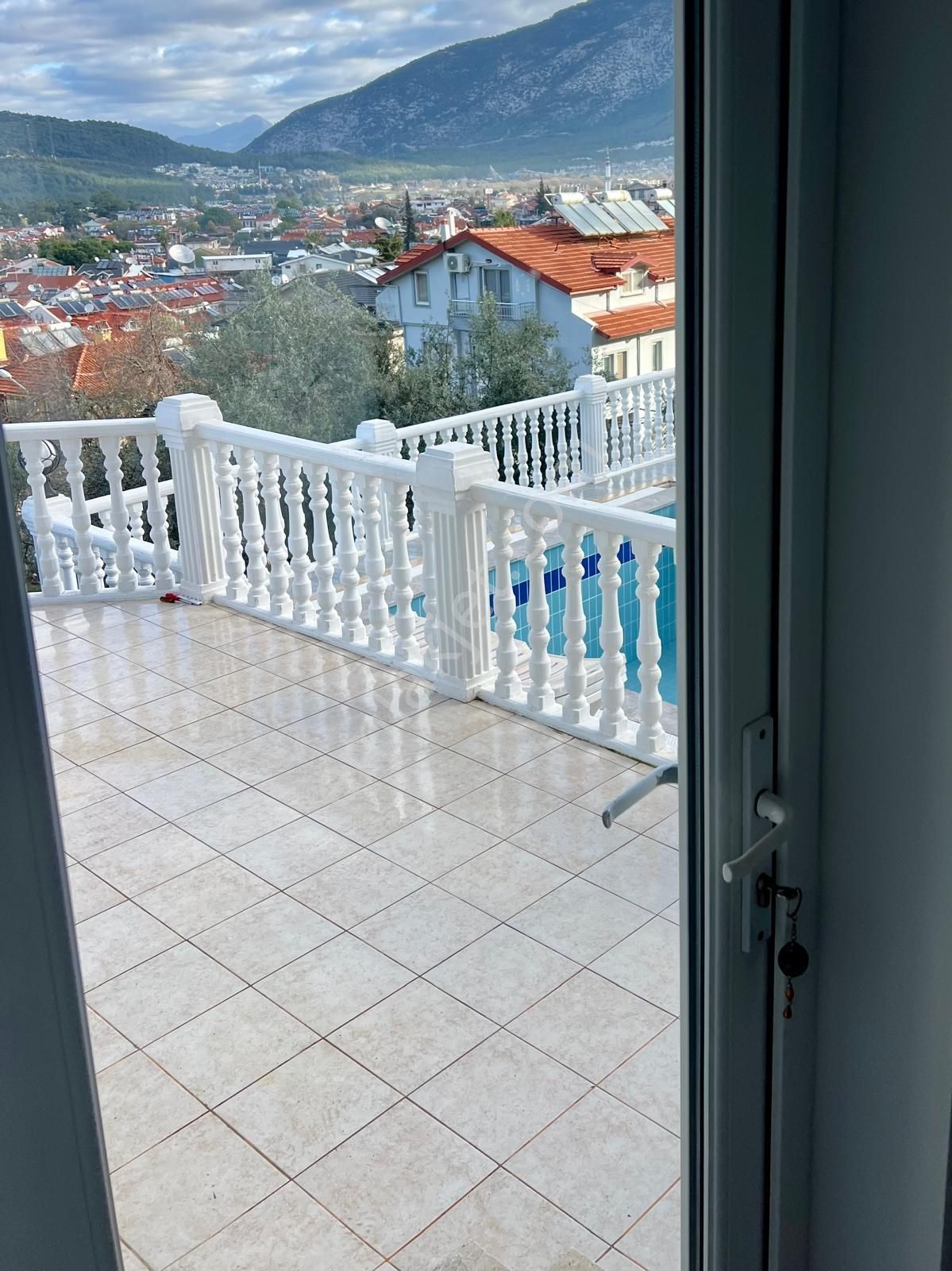 Acill! Hisarönü Merkezde Satılık 4+1 Fırsat Daire - Görsel 14