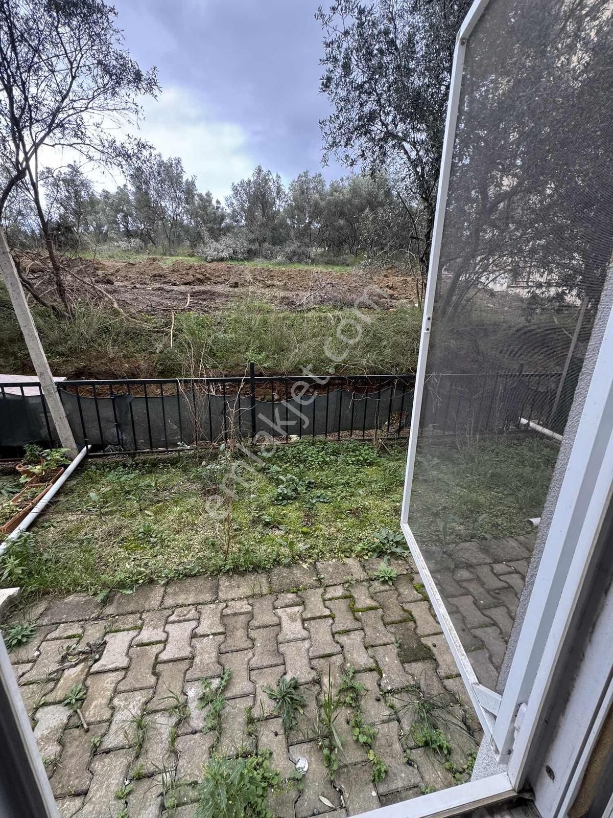 İskele Yalıüstü Kat Mülkiyetli Fırsat 2+1 Satılık Daire - Görsel 9