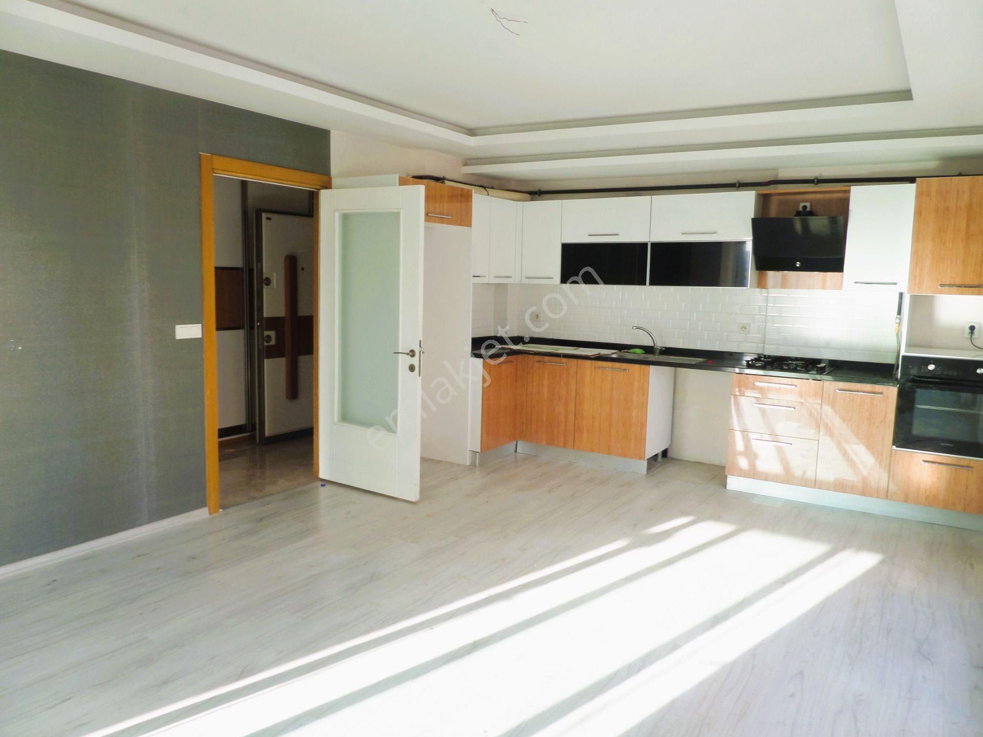 100.yılda Gül Emlak'tan,7.kat,3+1,açık Mut.temiz Kiralık Daire