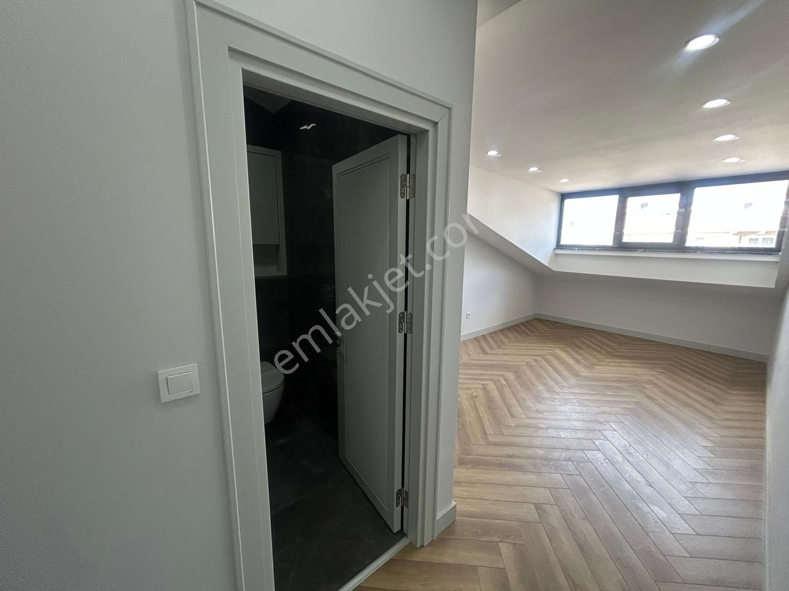 Üsküdar Sultantepe'de 4+2 Net 240 M2 Teraslı Lüks Dubleks Daire - Görsel 29