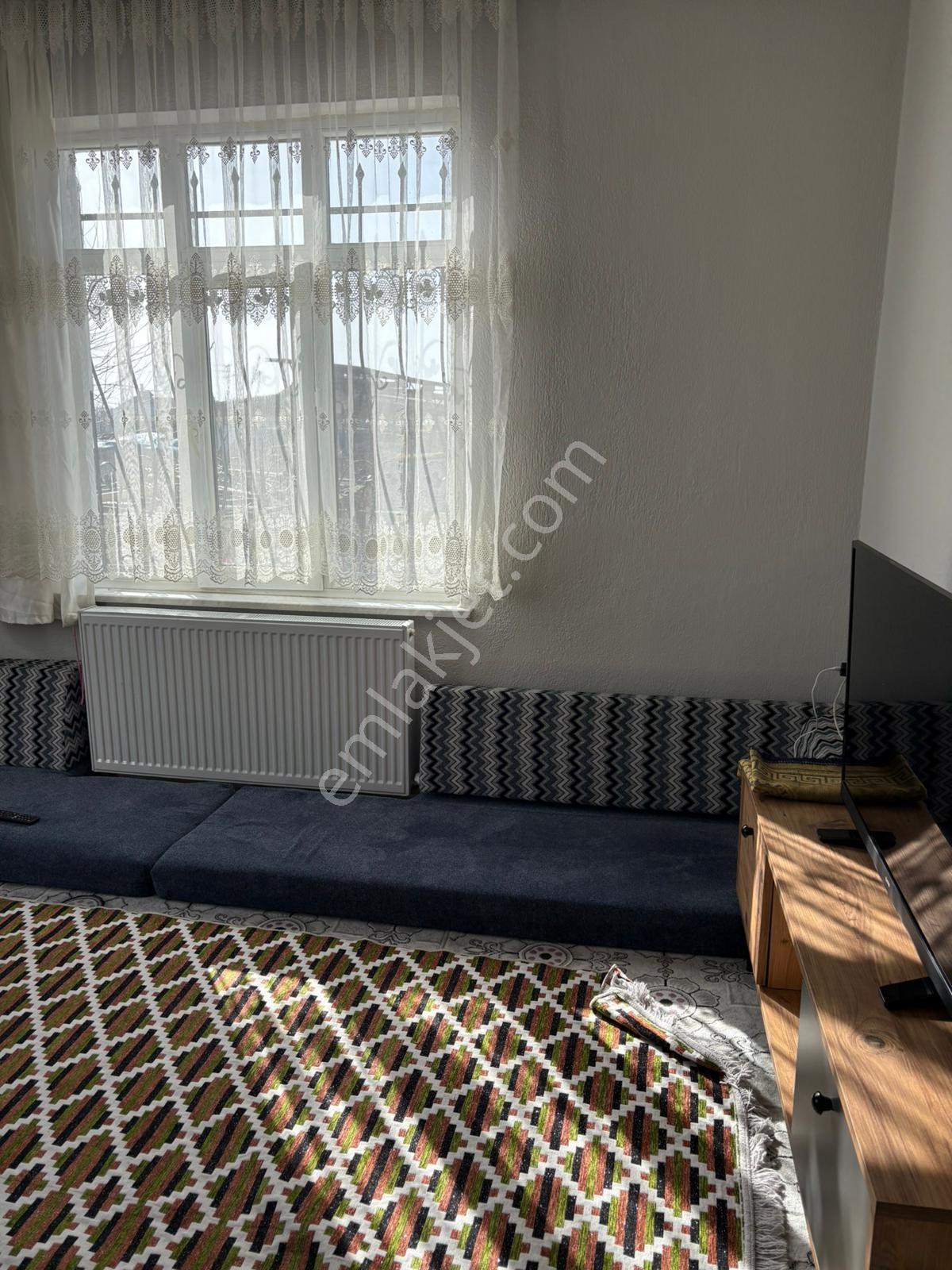 Hem Oturum Hem Yatırım 1.118 M² Arsa İçinde Bakımlı Müstakil Ev. - Görsel 12