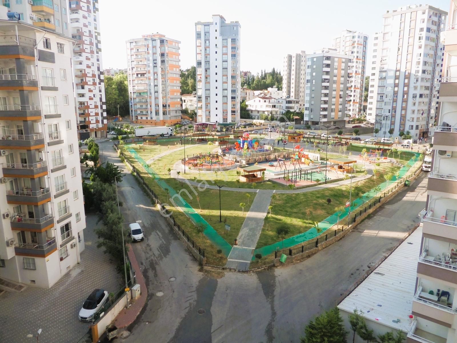 100.yılda Gül Emlak'tan,7.kat,3+1,açık Mut.temiz Kiralık Daire - Görsel 18