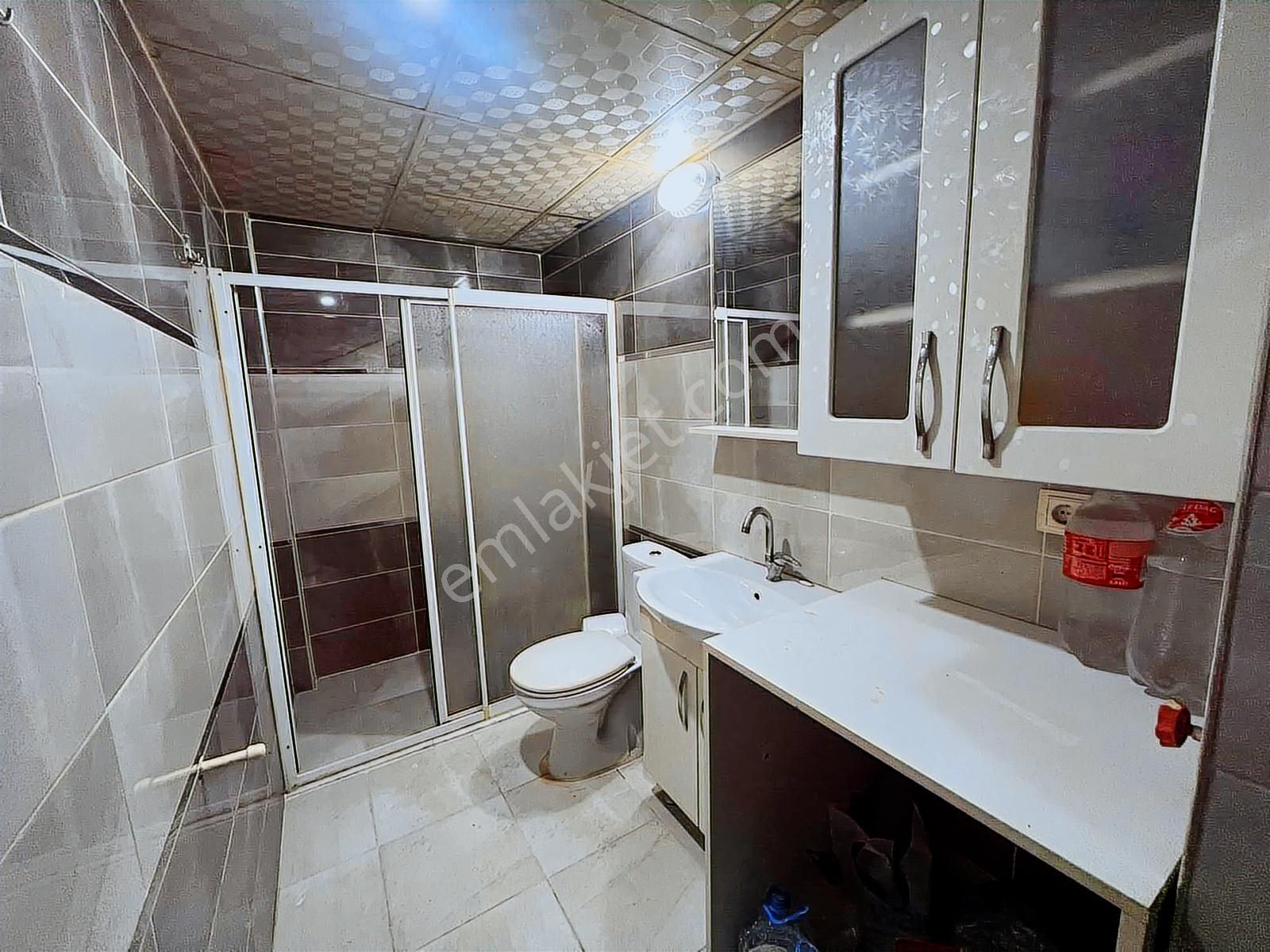 Ana Cadde Hastane Yakını Arakat Balkonlu Yatırımlık 1+1 Daire - Görsel 22