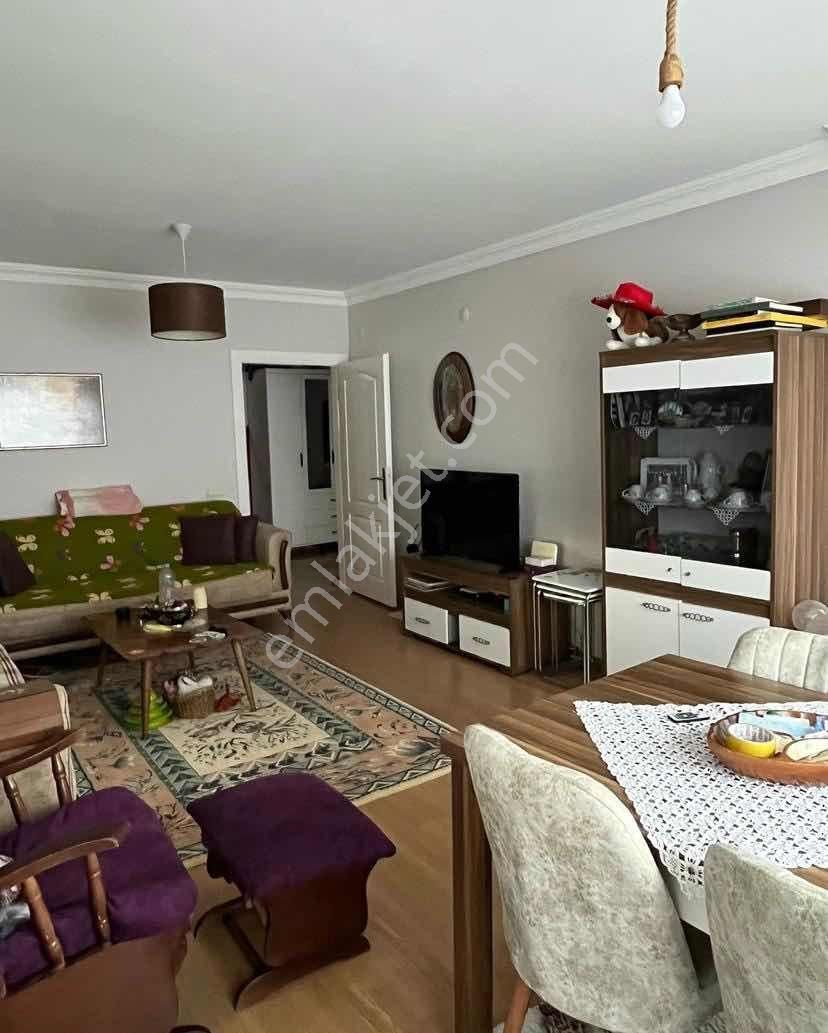 Kavanıum 833 Ada Satılık Ara Kat 4+1 Daıre - Görsel 2