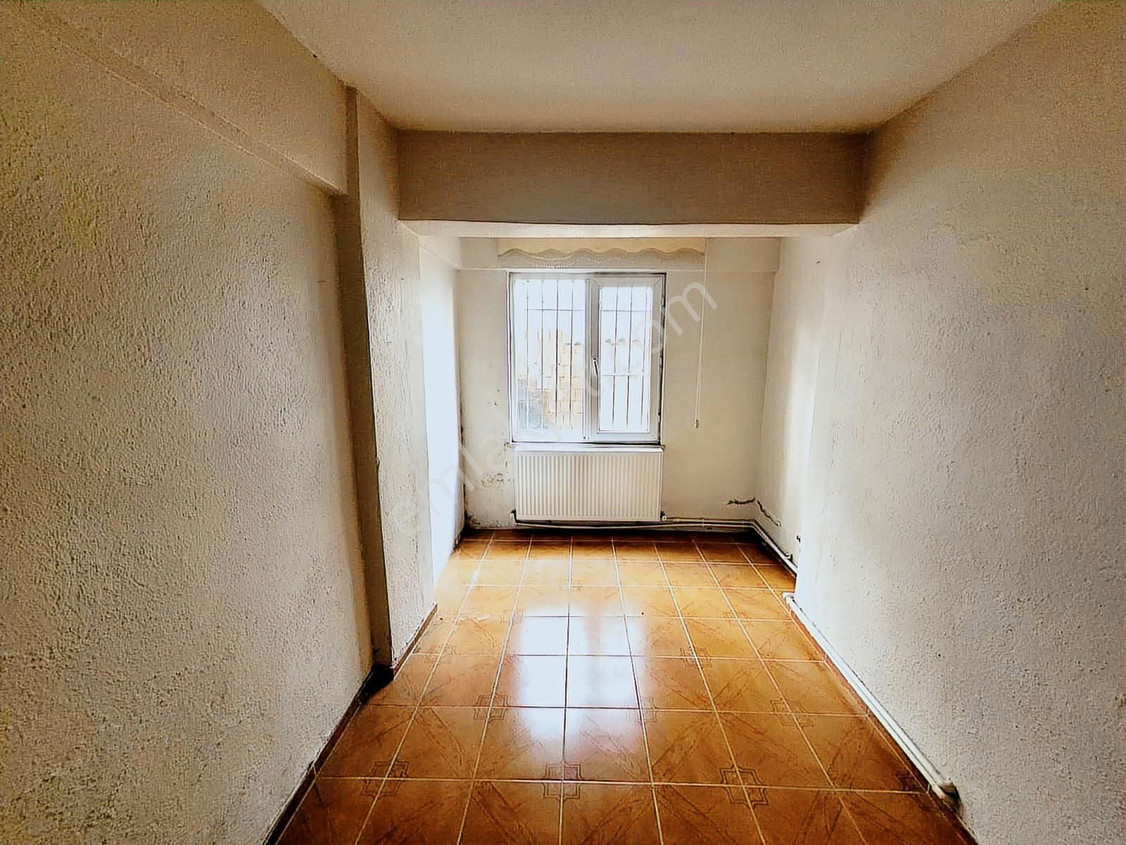 Edremit Cumhuriyet Mah.de Üçgenpark Doğalgazlı 2+1 Daire - Görsel 15