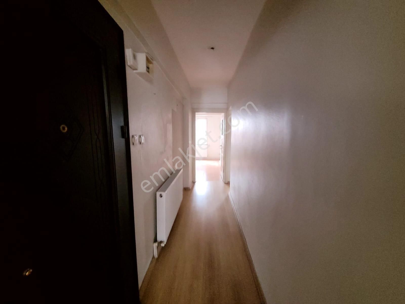 Edremit Cumhuriyet Mah.de Üçgenpark Doğalgazlı 2+1 Daire - Görsel 14