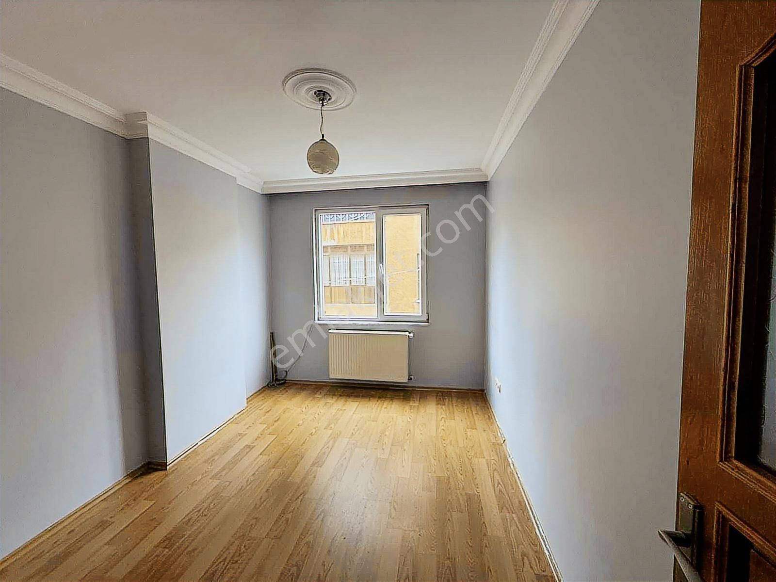 Küçükbakkalköy Mah. Cadde Ye Yakın 2+1 1.kat.75 M2.kat Dublexsi - Görsel 18