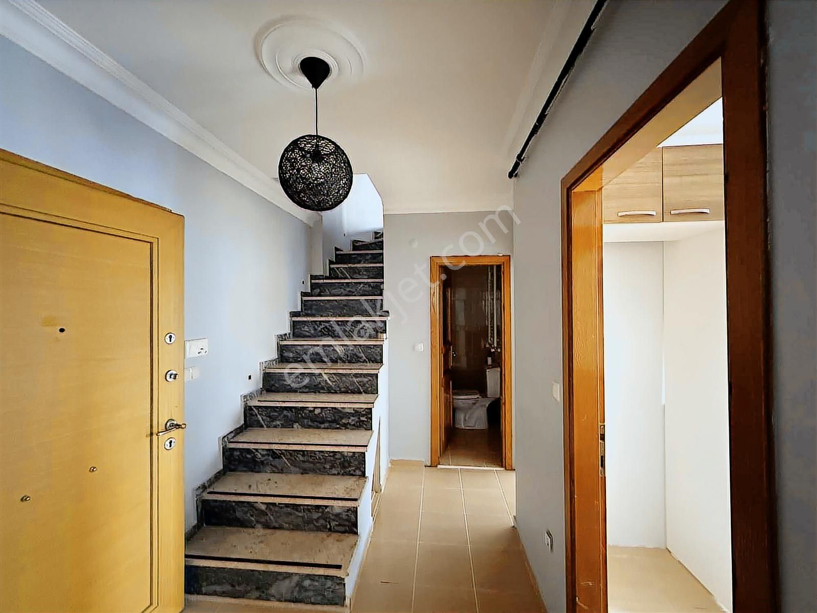 Küçükbakkalköy Mah. Cadde Ye Yakın 2+1 1.kat.75 M2.kat Dublexsi - Görsel 15