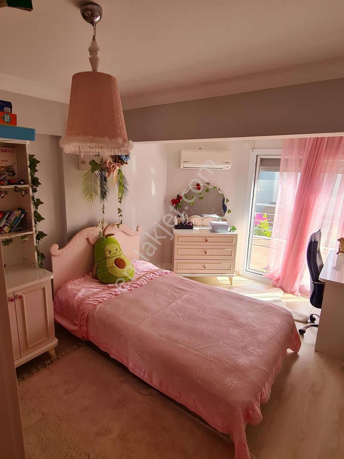 Kuşadası Soğucakta Özel Otoparklı Geniş Verandalı 3+1 Satılık Yazlık - Görsel 21