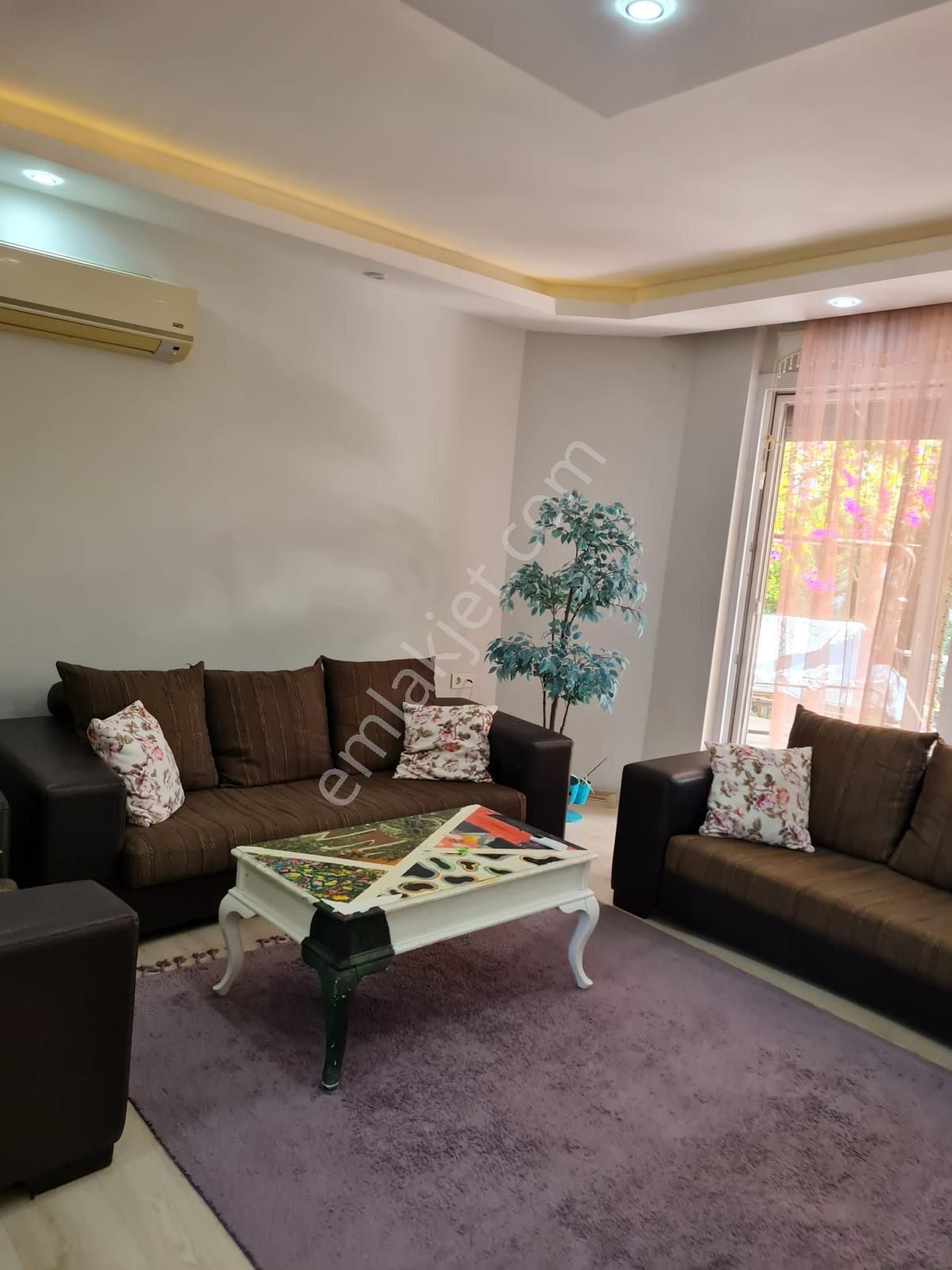 Kuşadası Soğucakta Özel Otoparklı Geniş Verandalı 3+1 Satılık Yazlık - Görsel 10