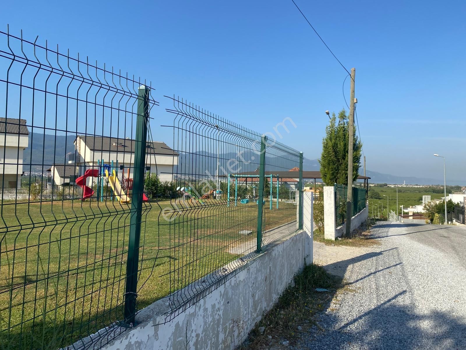 Kuşadası Soğucakta Özel Otoparklı Geniş Verandalı 3+1 Satılık Yazlık - Görsel 4