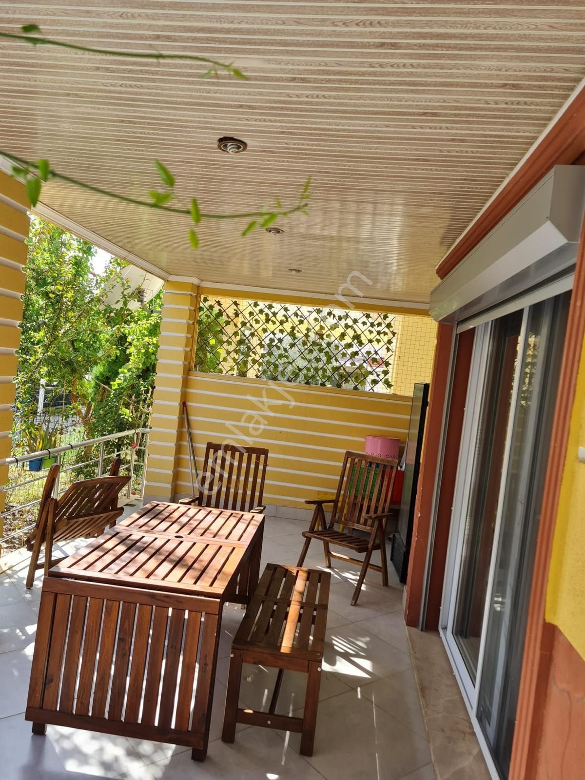 Kuşadası Soğucakta Özel Otoparklı Geniş Verandalı 3+1 Satılık Yazlık - Görsel 17