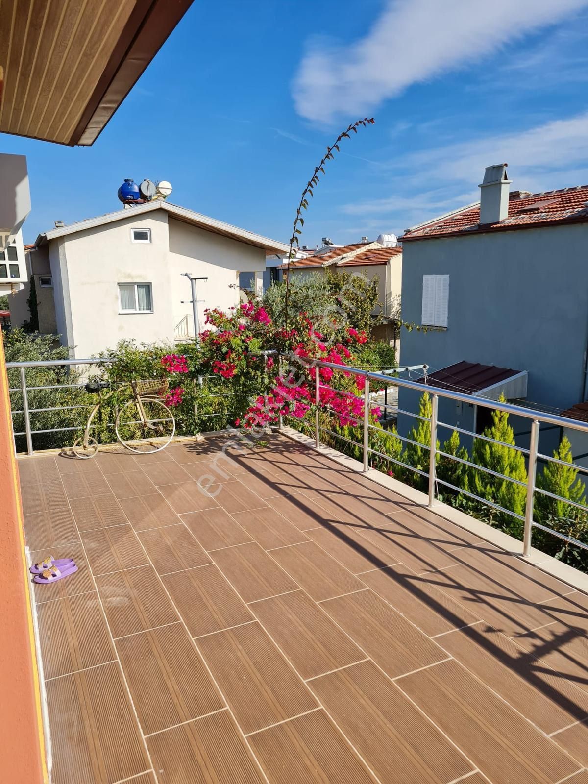 Kuşadası Soğucakta Özel Otoparklı Geniş Verandalı 3+1 Satılık Yazlık - Görsel 31