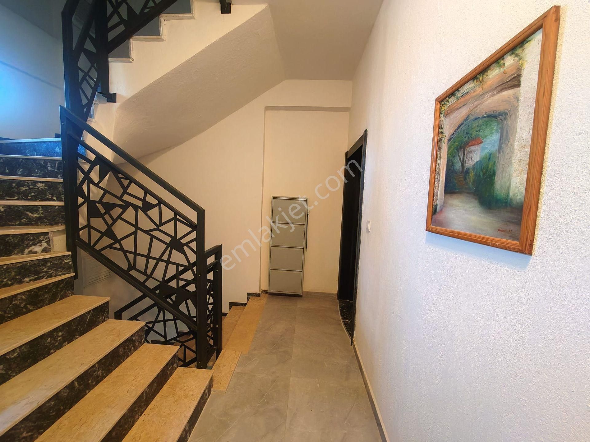 Satılık Eşyalı 1+1 Daire Kuşadası Davutlar - Görsel 7