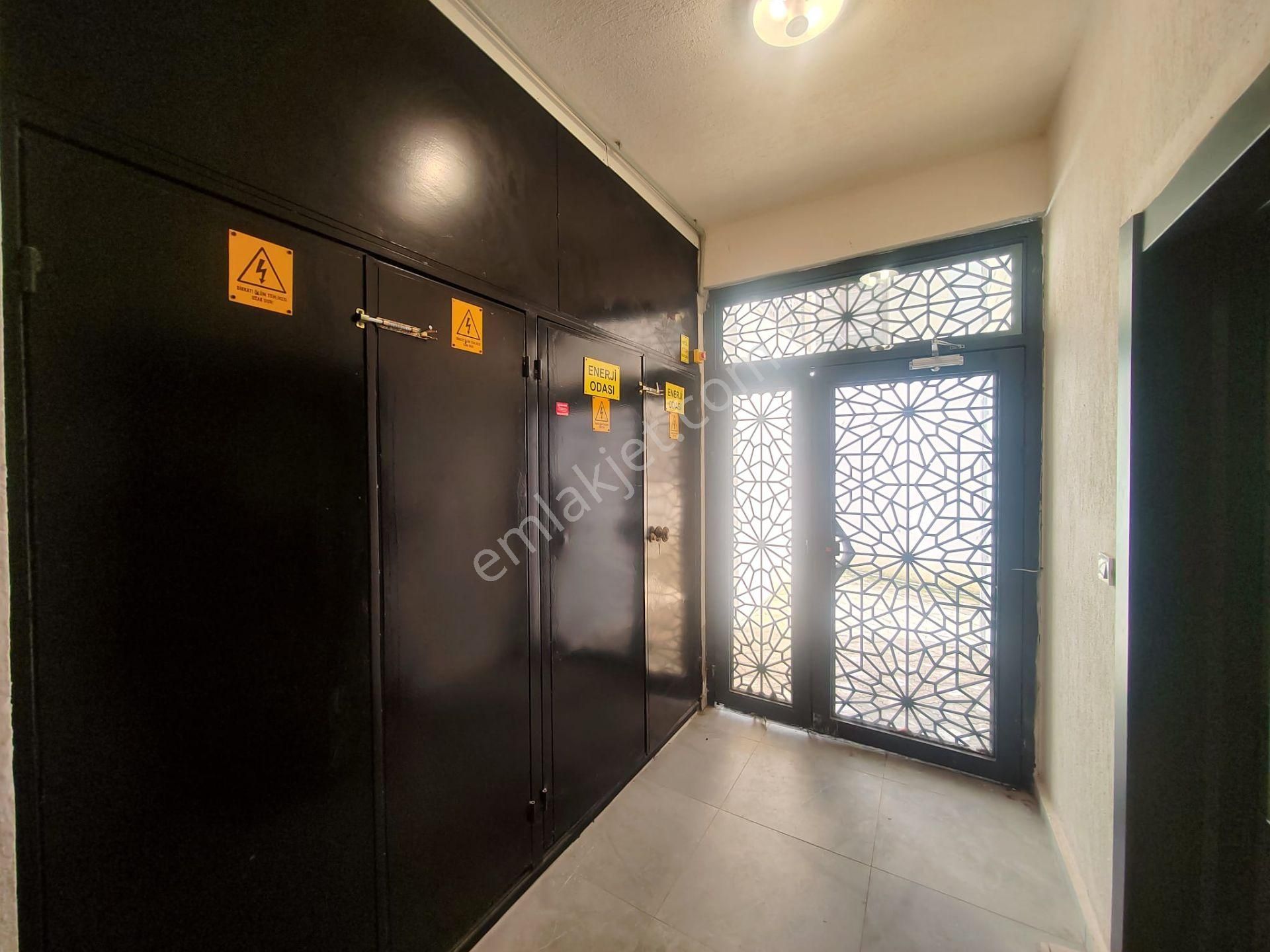 Satılık Eşyalı 1+1 Daire Kuşadası Davutlar - Görsel 4