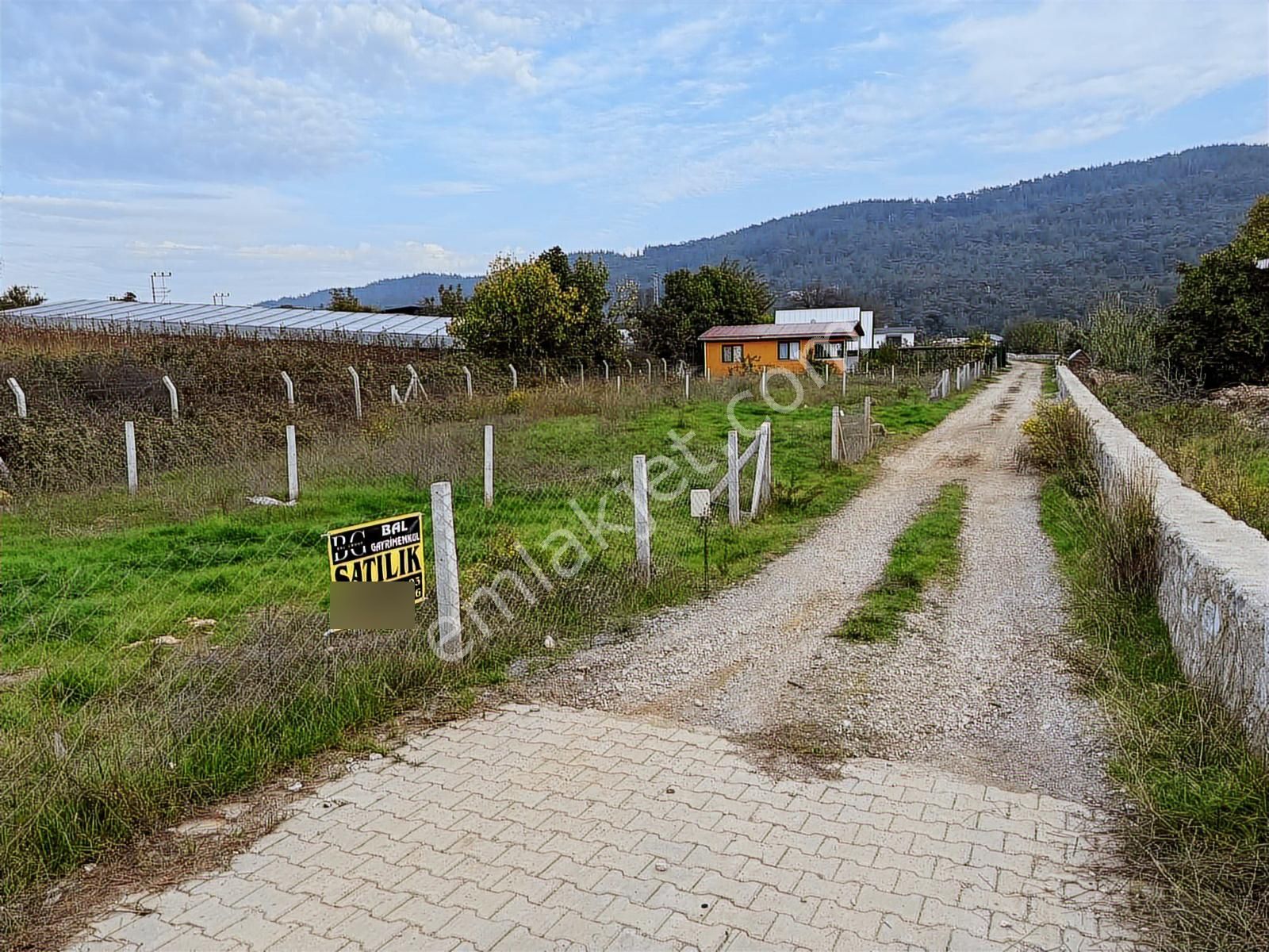 Bal Gayrimenkul-menderes Yeniköy'de Cadde Üzeri 300m2 Bahçeler - Görsel 19