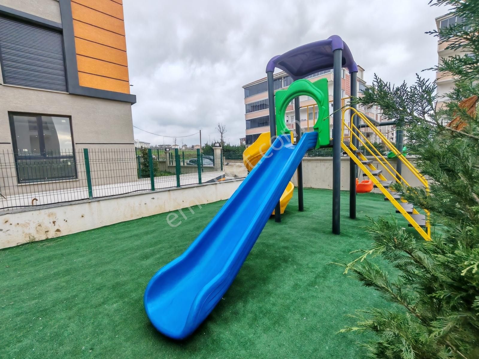 Silivri Mimar Sinan'da Butik Site İçi Ara Kat Güney Cephe 3+1 - Görsel 11