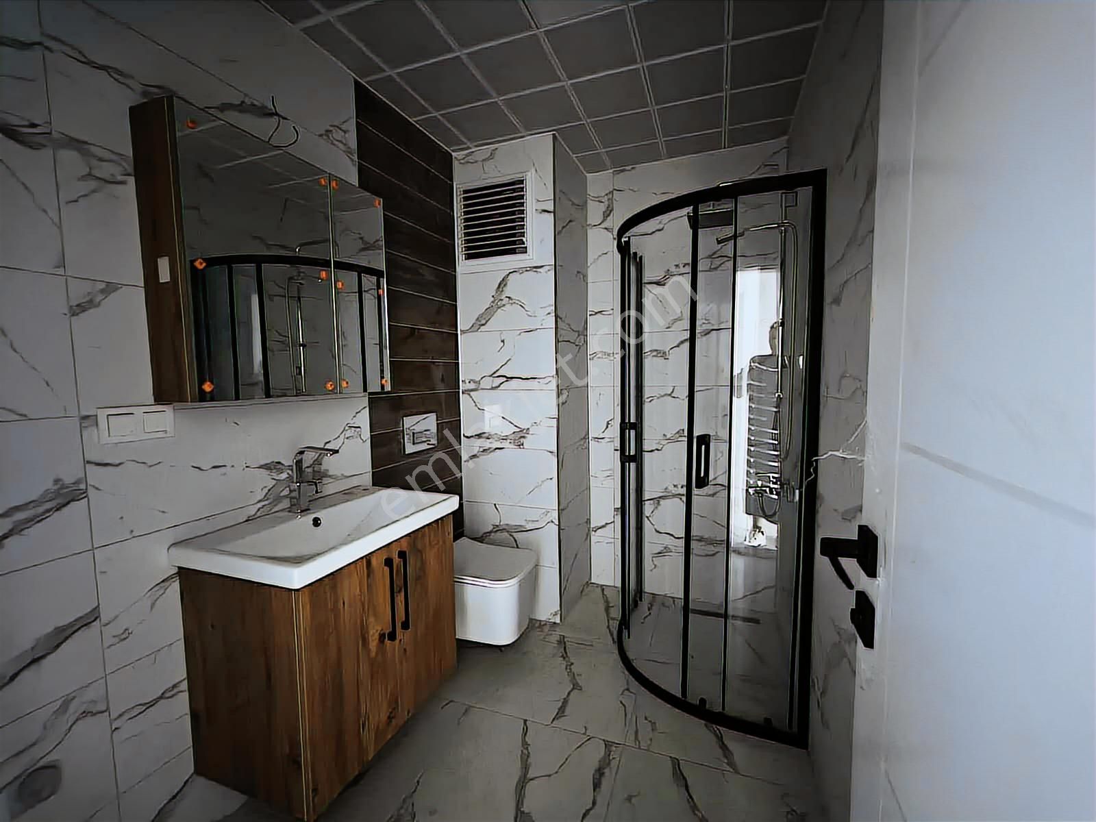 Ayvalık Altınova Merkez'de 2+1 Kiralık Sıfır Daire - Görsel 10